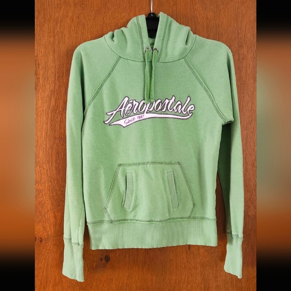 Aeropostale Tops - Aeropostale sweatshirt, size medium, color green